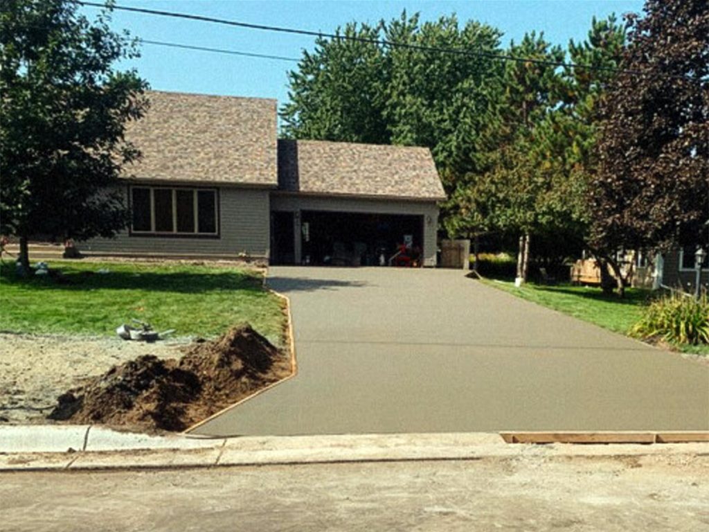 Croix Valley Construction - After Driveway